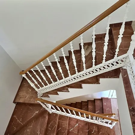וילה Fabulous 8-bedroom Andalucian Family With Panoramic Vistas Of La Concha Marbella
