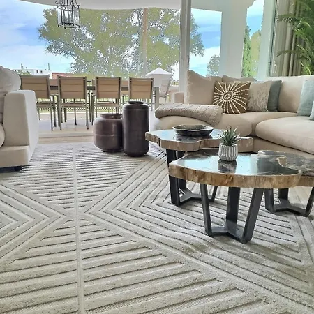 וילה Fabulous 8-bedroom Andalucian Family With Panoramic Vistas Of La Concha Marbella סן פדרו דה אלקנטרה